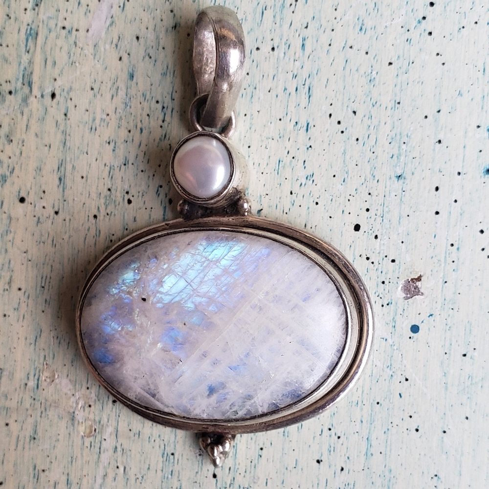 Sterling pearl Moontone Pendant